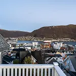 Bramy The Aurora Lux View *